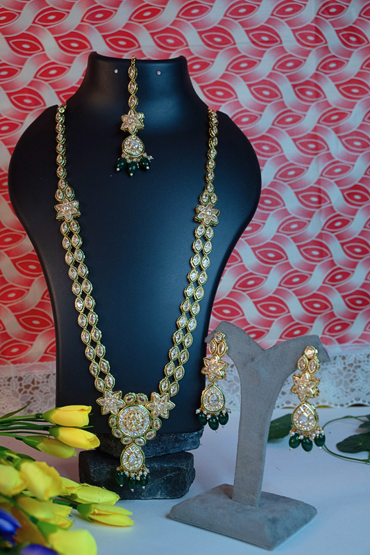 Vilasa Kundan Set