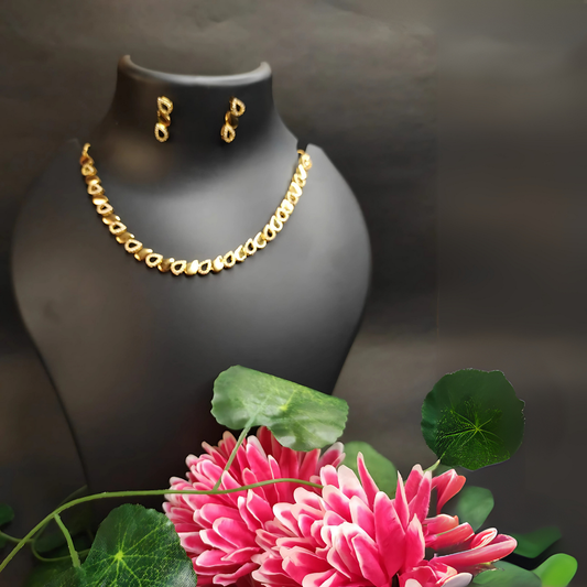 Anvika AD Necklace Set