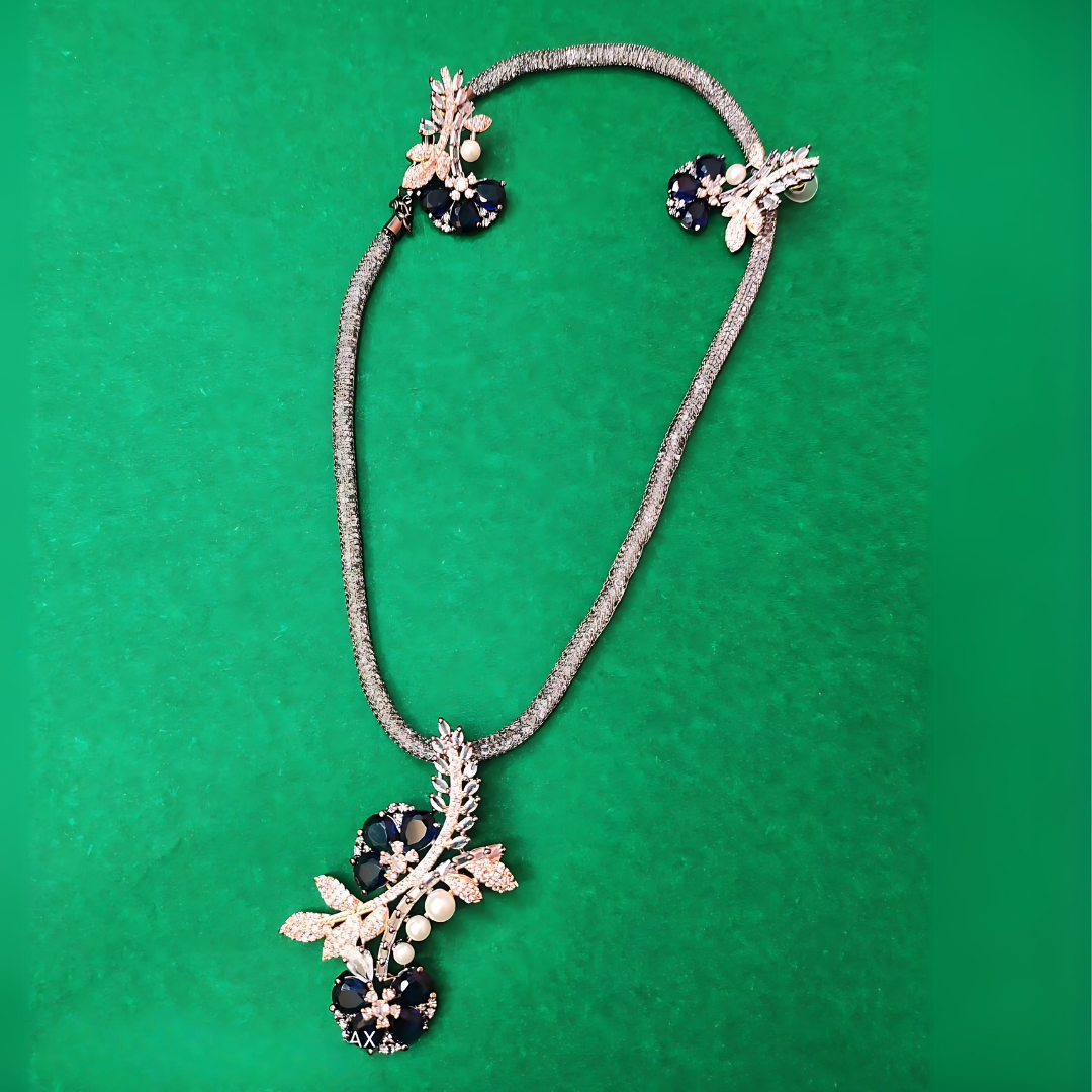 Anvika AD Necklace Set