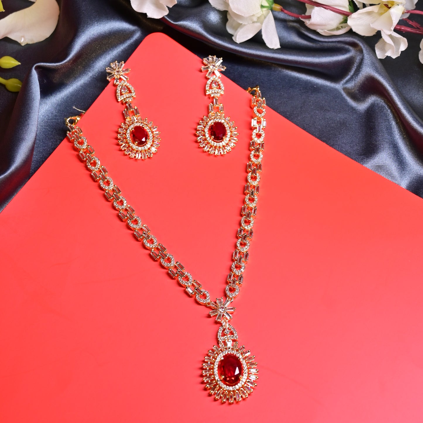 Aarohi AD Necklace Set